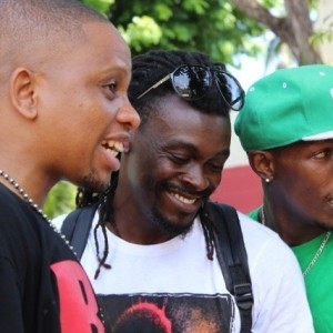 Mandojo & Domokaya fet j Nature-Niaje